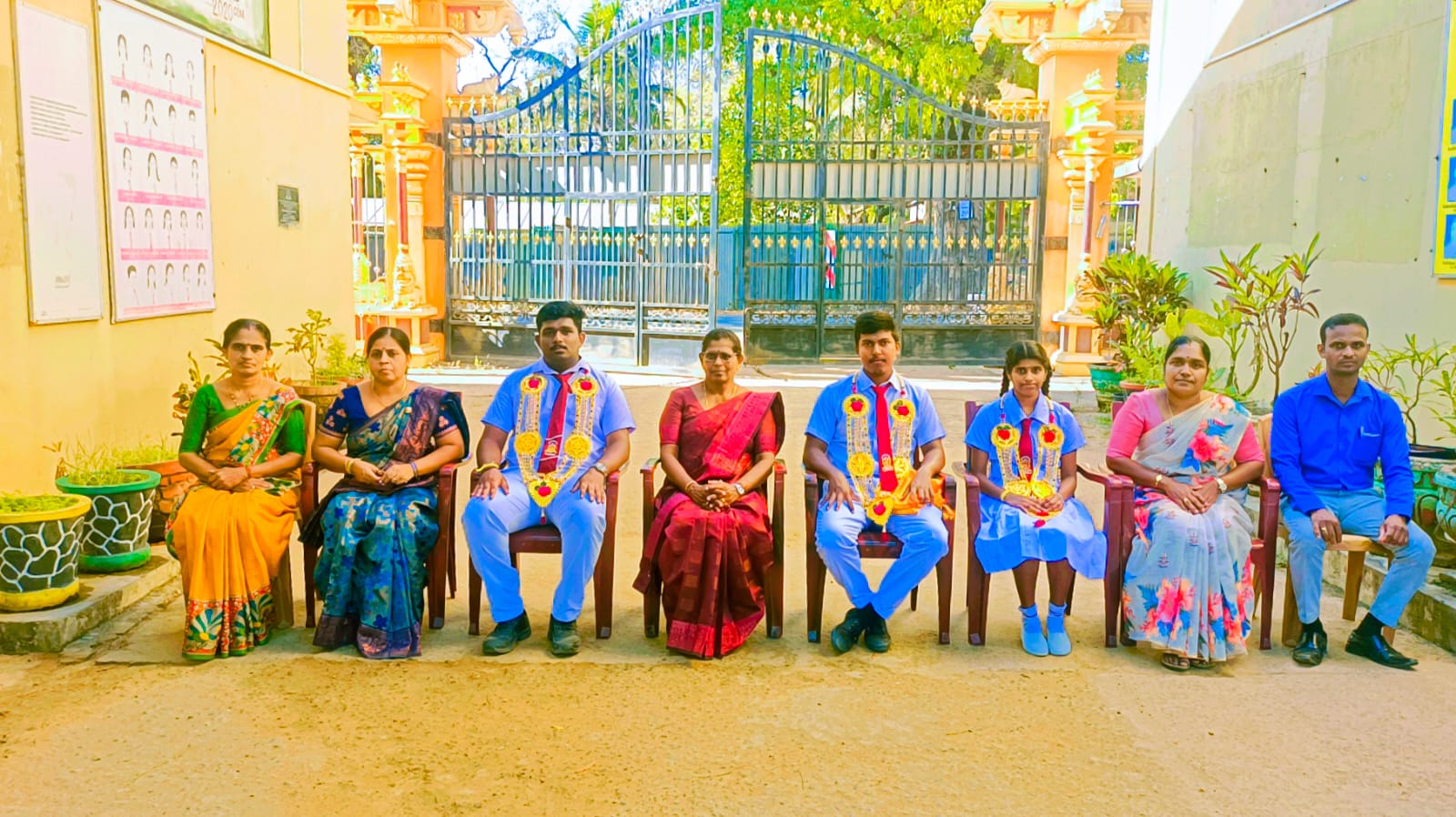 எமது பாடசாலைக்கு பெருமை தேடித் தந்த மாணவர்களுக்கான கௌரவிப்பு